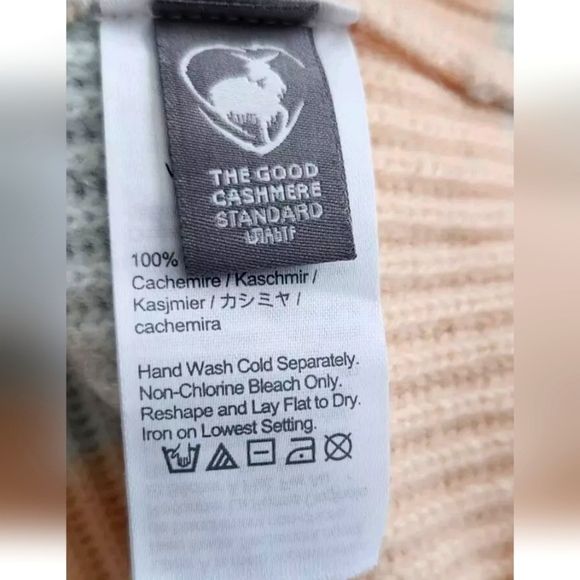 J. Crew 100% Cashmere Ribbed Crewneck SweaterStripped Soft Colors! Size S - Picture 6 of 6